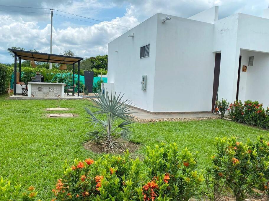 Casa Palma Roja Boutique , Piscina Privada Villa การ์เมน เด อาปีกาลา ภายนอก รูปภาพ